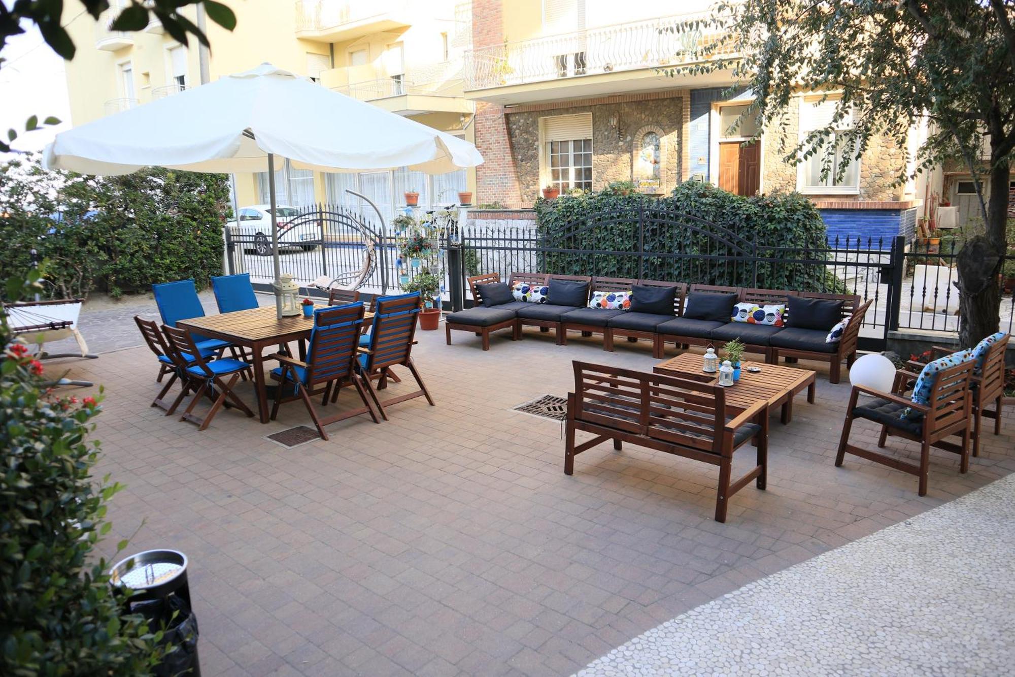 Hotel Lauretta Bellaria-Igea Marina Exterior photo
