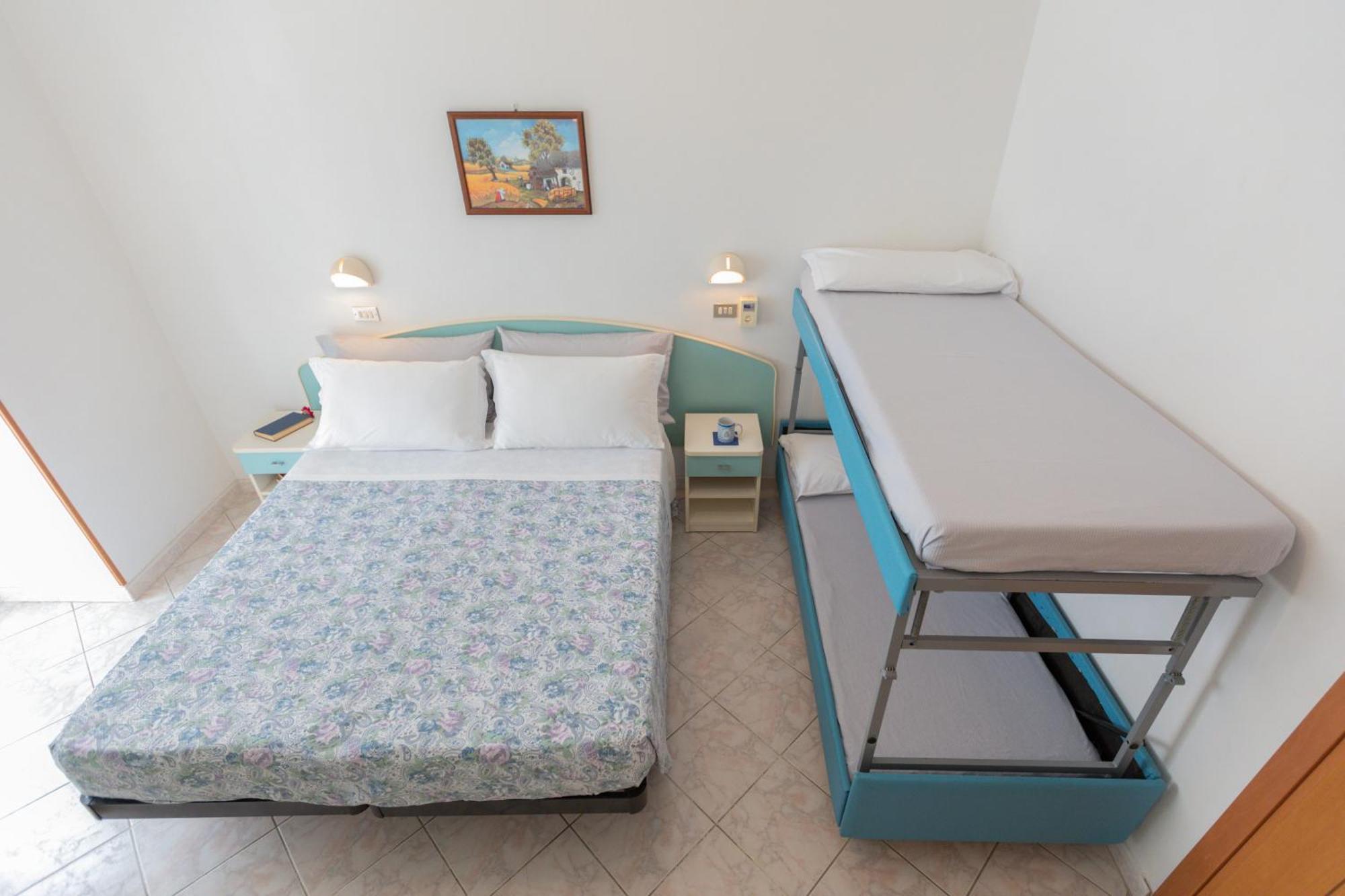 Hotel Lauretta Bellaria-Igea Marina Exterior photo