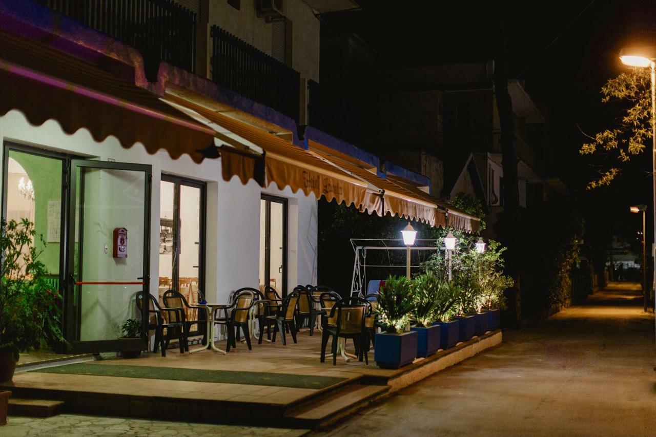Hotel Lauretta Bellaria-Igea Marina Exterior photo